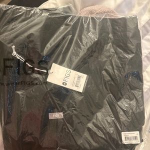 Figs Sydney Scrub Jacket